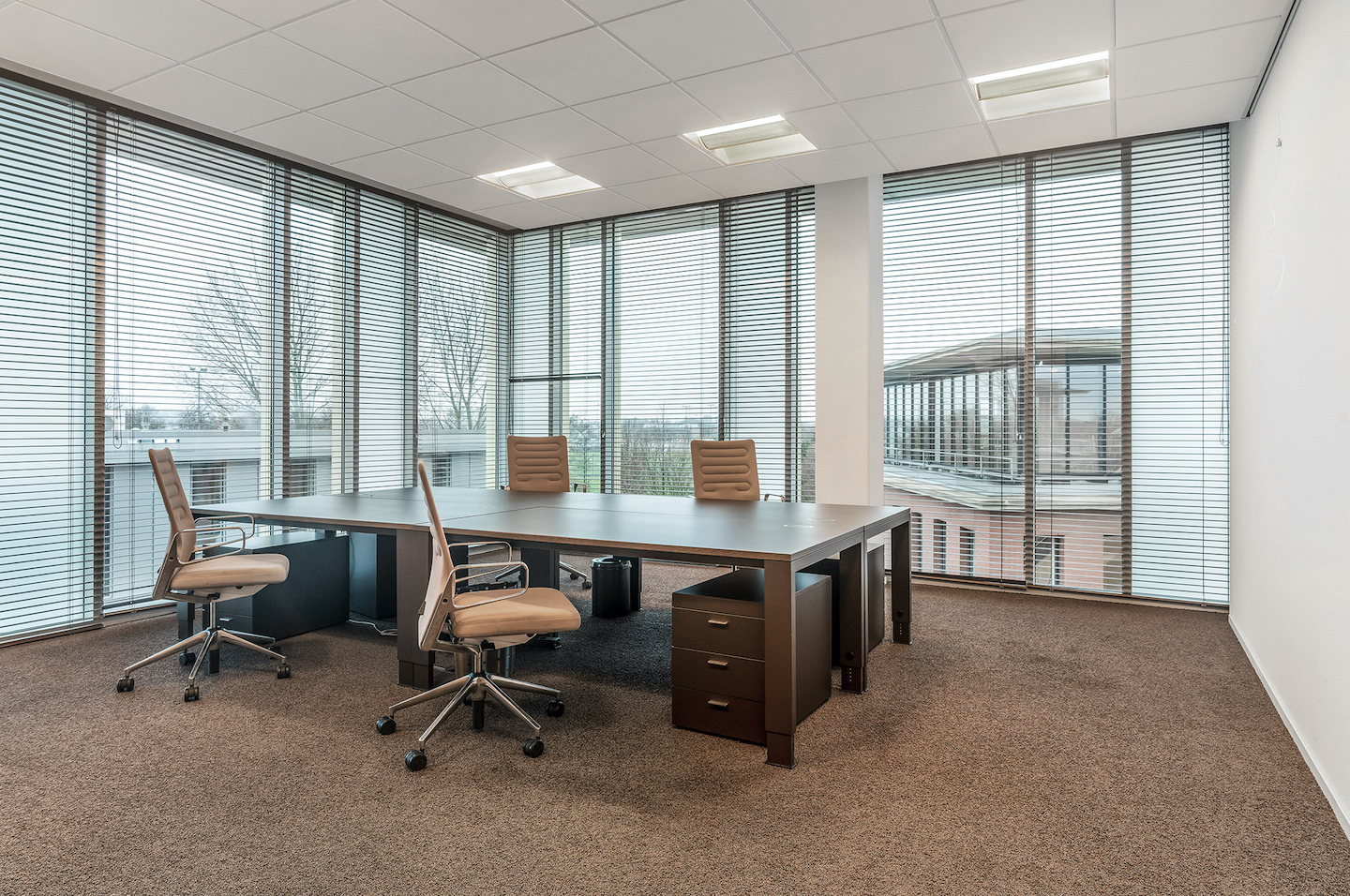 Crosspoint Offices heeft een werkplek in de buurt te huur, ben je opzoek naar een kantoor, office of wil je kantoren, offices, huren. CPO in Noordwijk Zuid Holland.